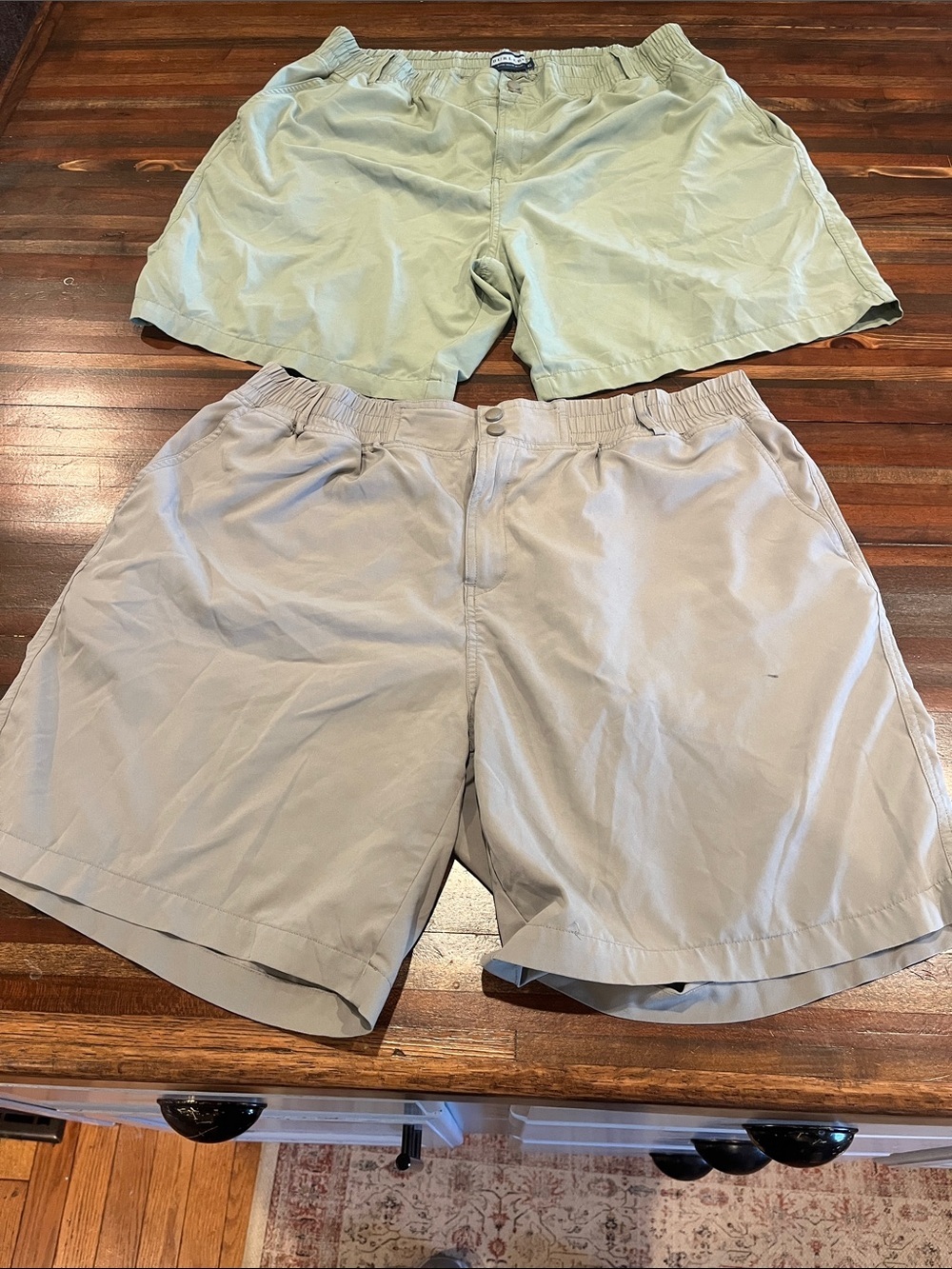 Burlebo bundle Shorts in Light Green and Gray XL